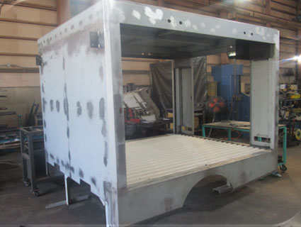 消防自動車架装部の製作例